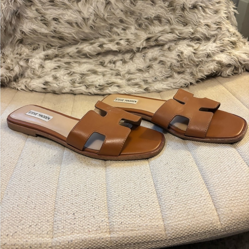 Steve Madden Brown Leather Slide Sandals - Picture 2 of 6